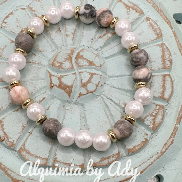 Pearls and Rhodonite beaded bracelet/ - Picture 1 of 1